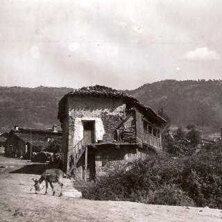 Entrada en la Calle de San Roque, Piedralaves